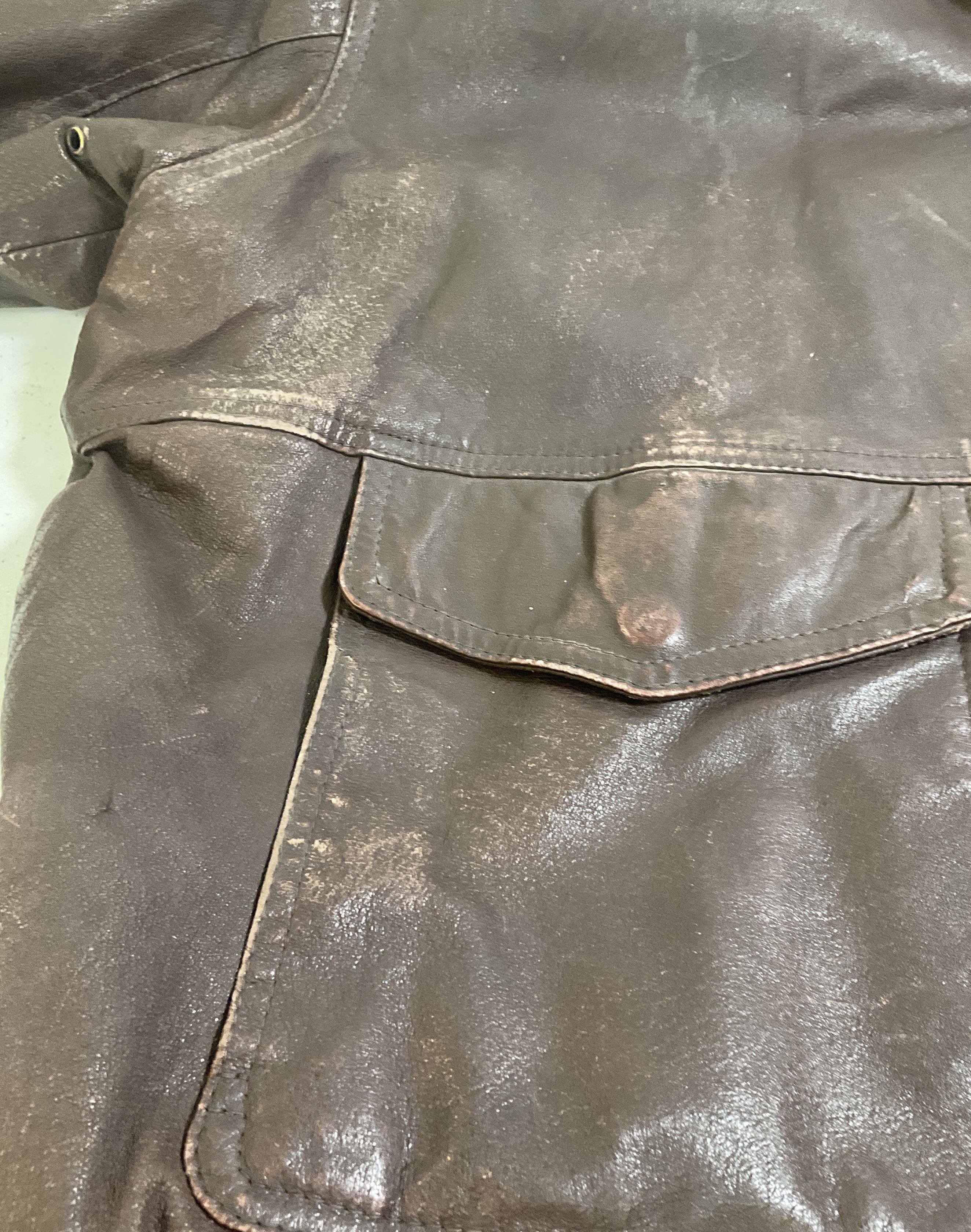 Vintage 90s North American Hunting Club Leather Bomber Jacket Mens XL Life