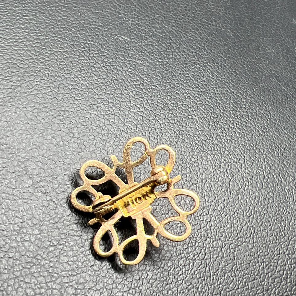 10K Yellow Gold Filigree Pearl Pin 1.55g