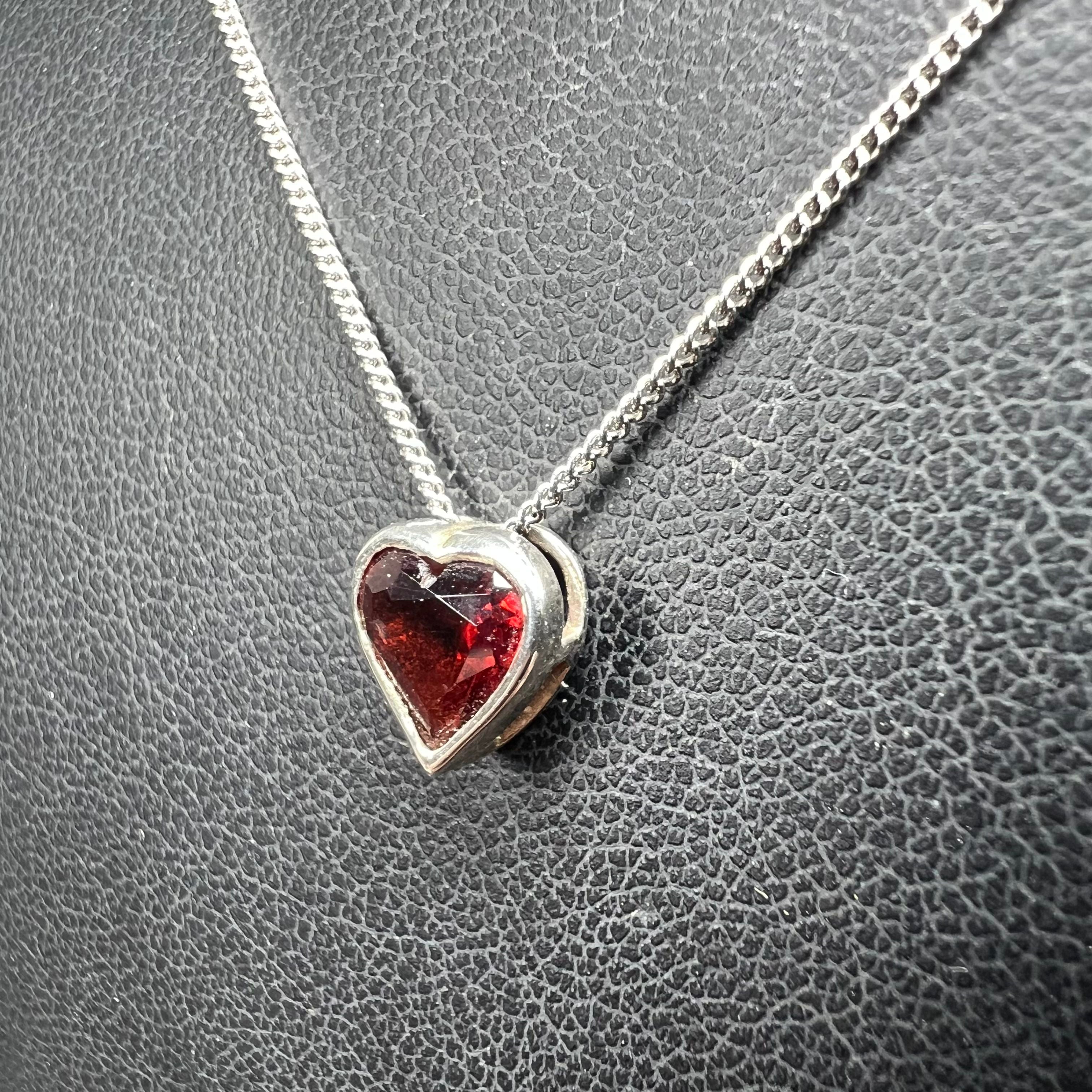 925 Sterling Silver Mini Red Heart Pendant Necklace