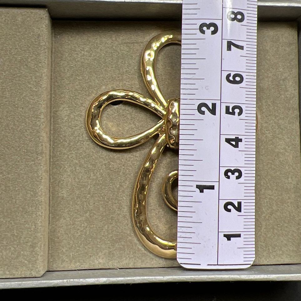 Demdaco Gold Tone Cross Giving Pin NIB