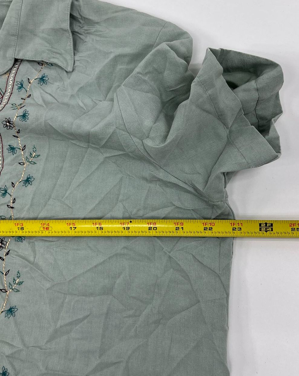 Women's Koret Green Embroidered Tank & Button Up Shirt Set - Size Large