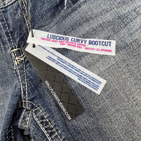 Wallflower NWT Y2K Blue Curvy Embellished Bootcut Jeans Women's Size 5