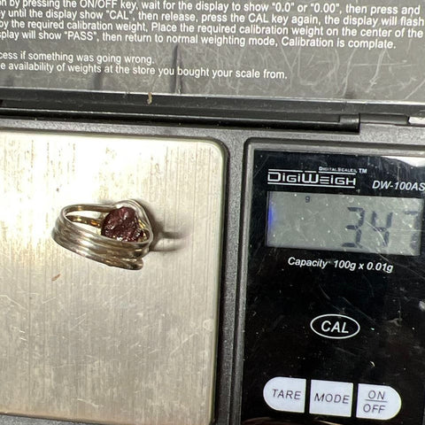 925 Sterling Silver Purple Stone Ring Size 6 3.4g