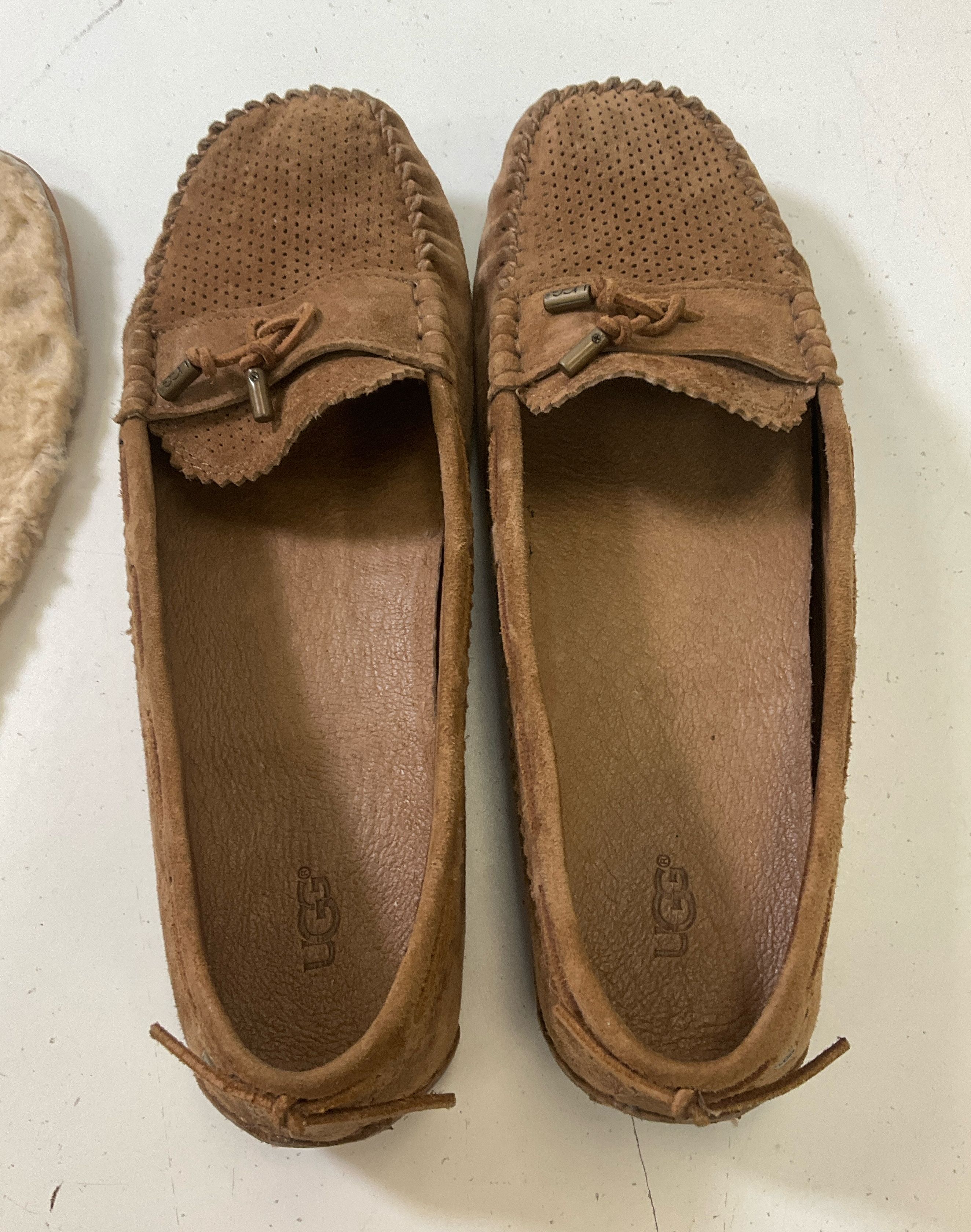 UGG Australia Brown Suede Roni Moccasin Loafer w Sherpa Inserts Women's Sz 10