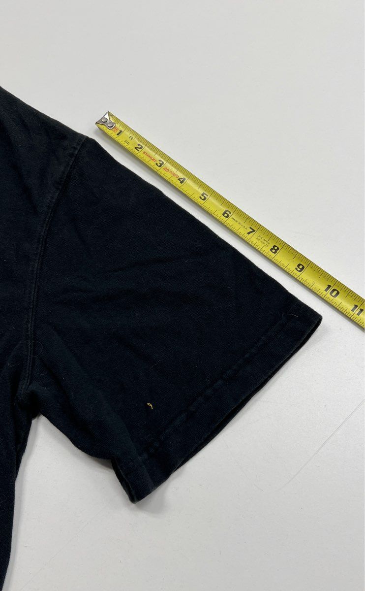 Duluth Trading Co Black T-shirt - Size Medium