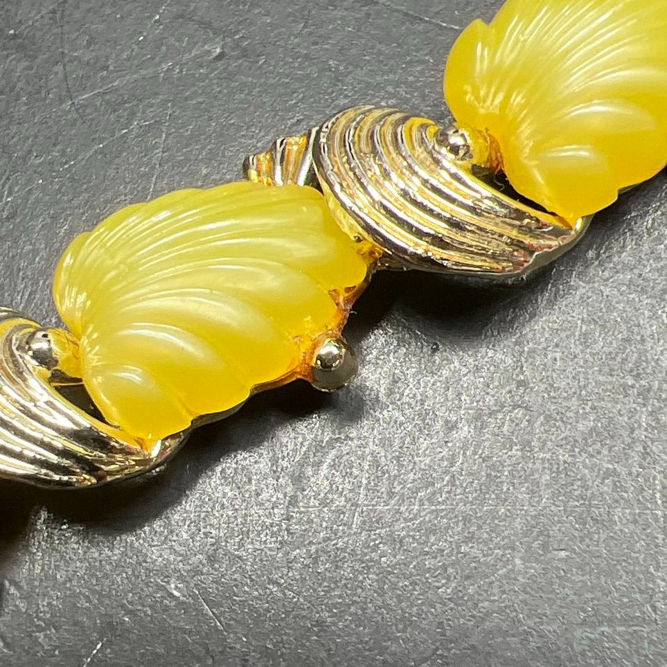 Vintage Yellow & Gold Tone Leafy Bracelet Necklace Set