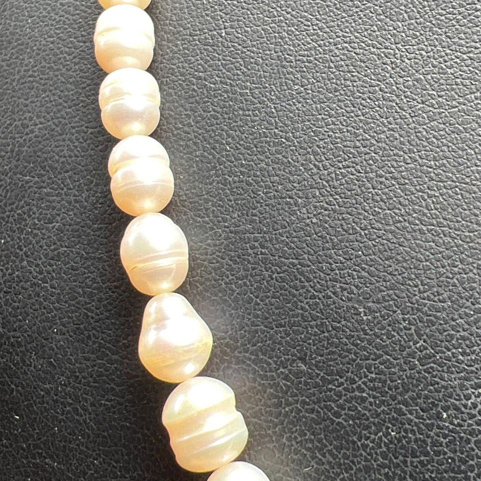 Off White Freshwater Pearl Necklace