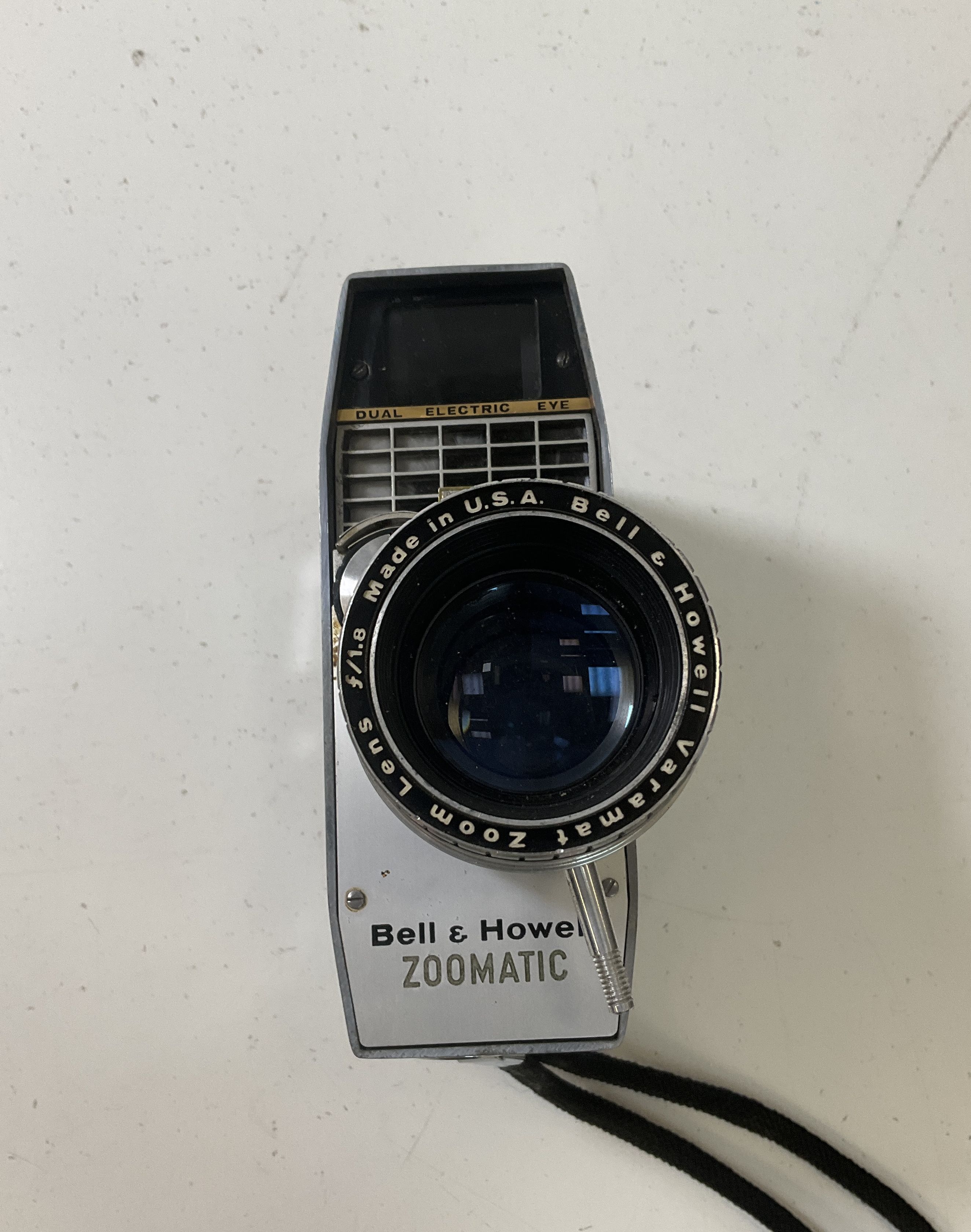 Bell & Howell Zoomatic Director Series Electric Eye 8mm Movie Camera & Case