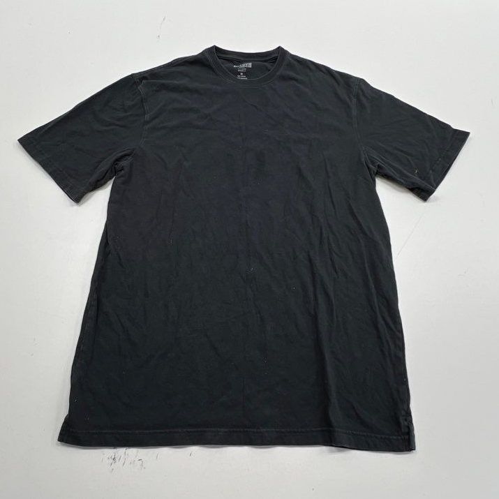 Duluth Trading Co Black T-shirt - Size Medium