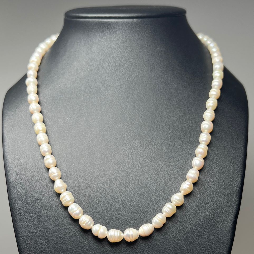 Off White Freshwater Pearl Necklace