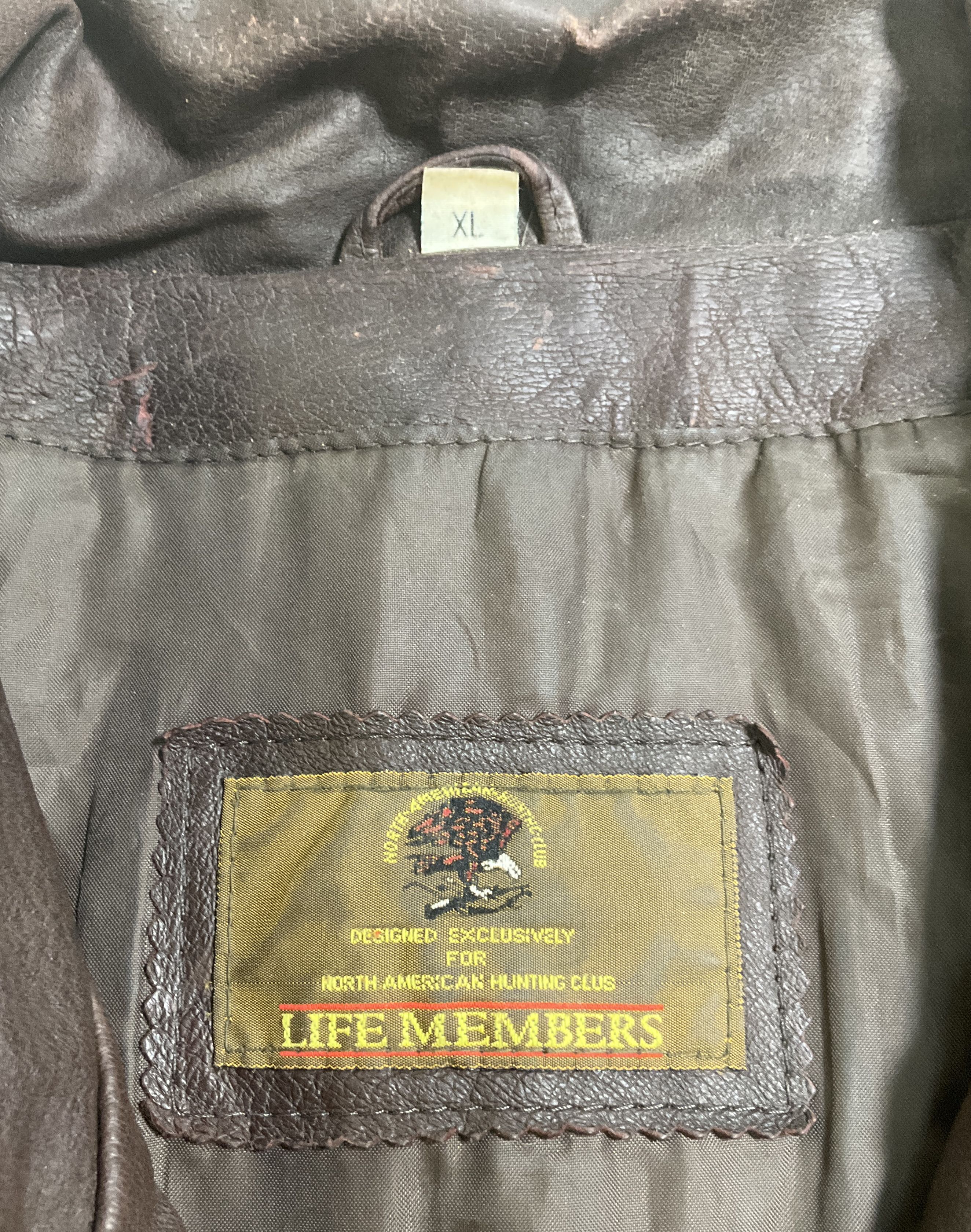 Vintage 90s North American Hunting Club Leather Bomber Jacket Mens XL Life