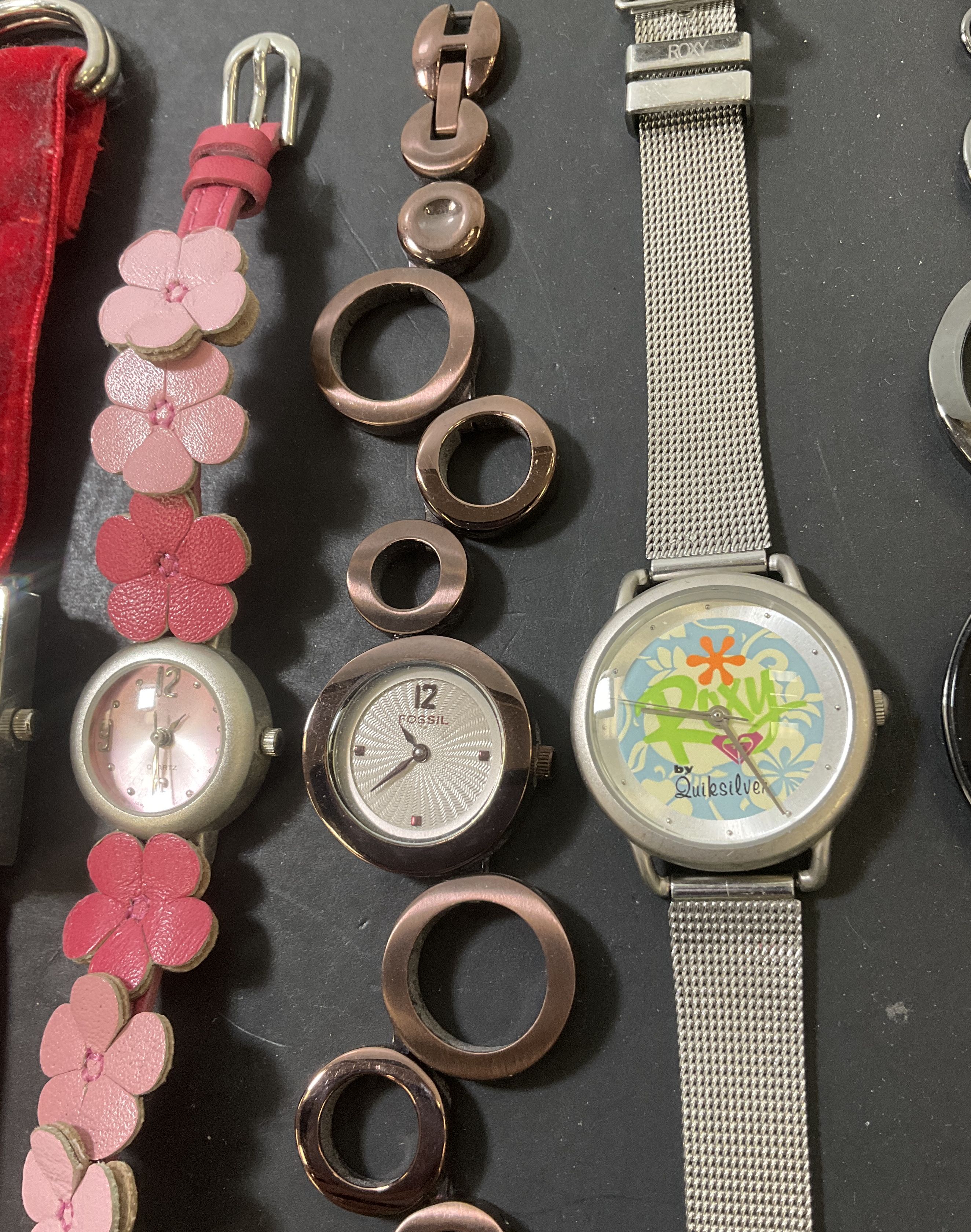 Lot of Seven Mixed Womens Watches Y2K Style Roxy Fossil Others UNTESTED