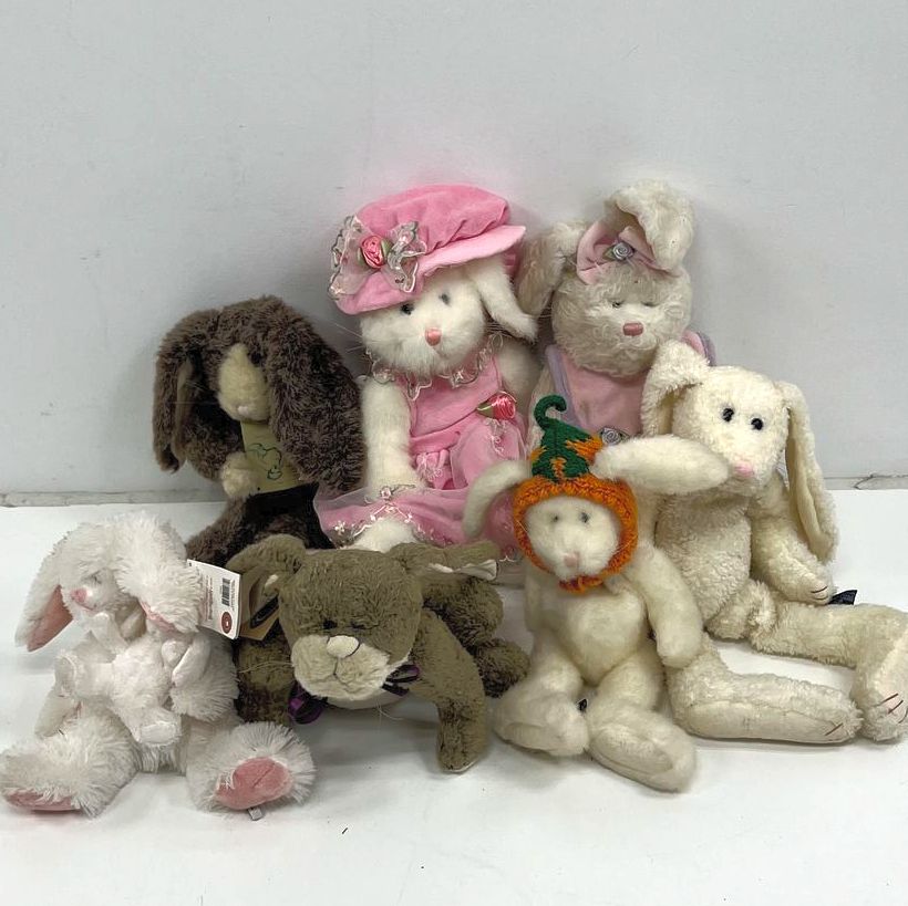 Vintage Boyds Bears Bunnies Lot 7 Plush Rabbit Figures Collectible Stuffed