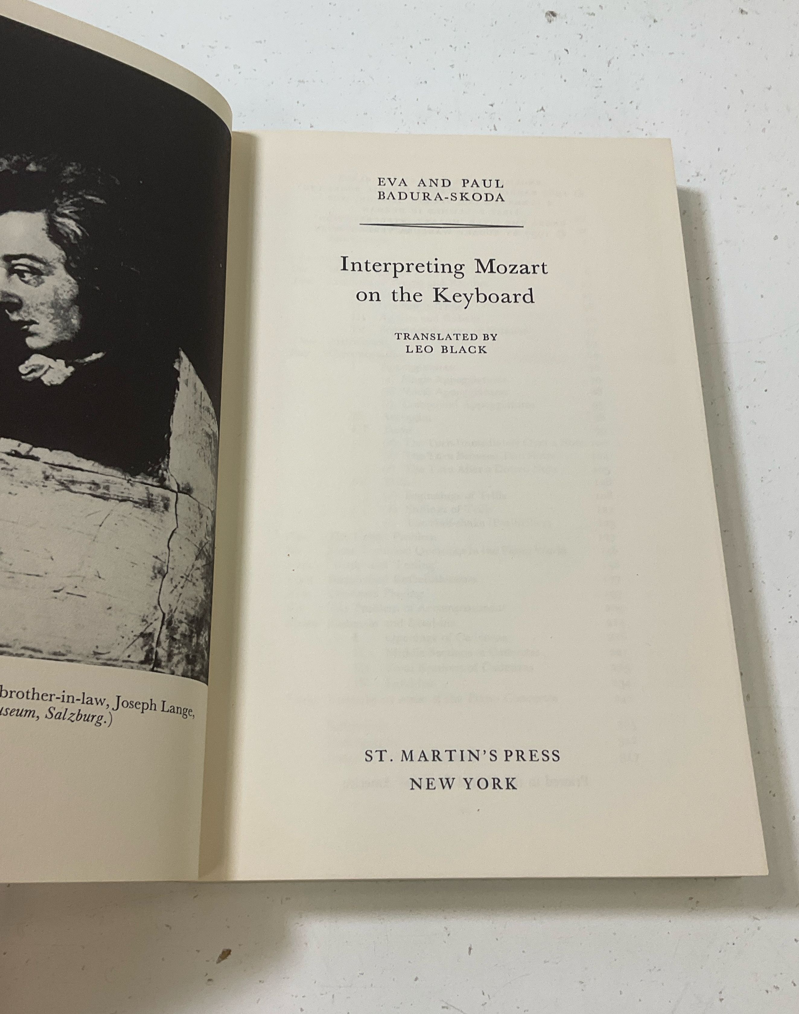 Interpreting Mozart On The Keyboard Badura Skosa St Martins Music Paperback 1962