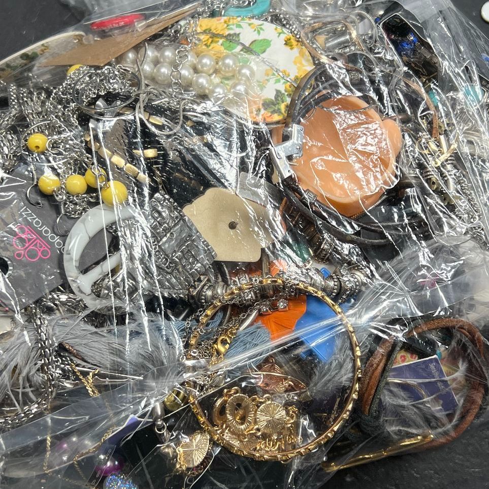5 Lbs Costume Jewelry Grab Bag