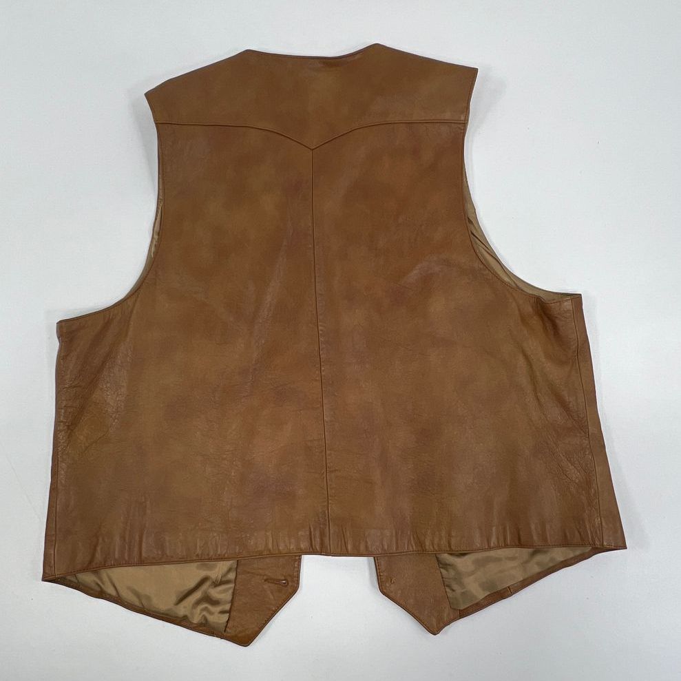 Vintage Men's Peter Caruso Brown Genuine Leather Button Up Vest - Size Medium?