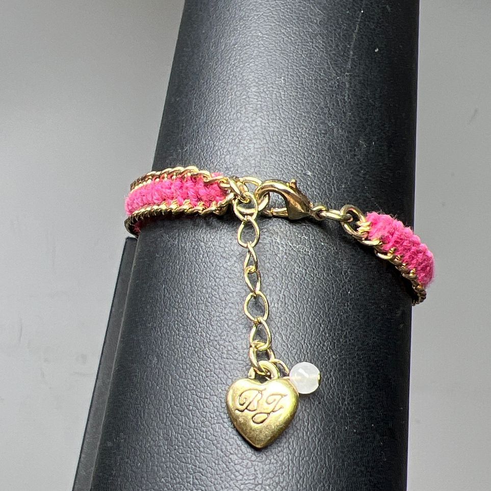 Betsey Johnson Pink Lips Charm Bracelet