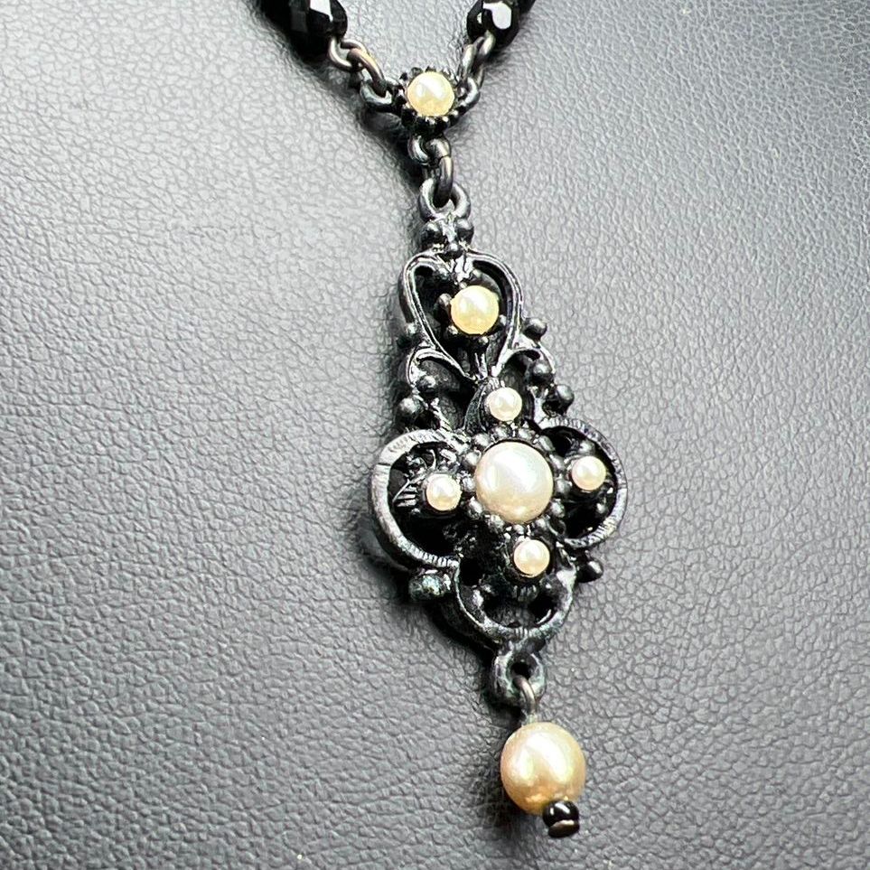 Ben-Amun Black Faux Pearl Vintage Style Necklace