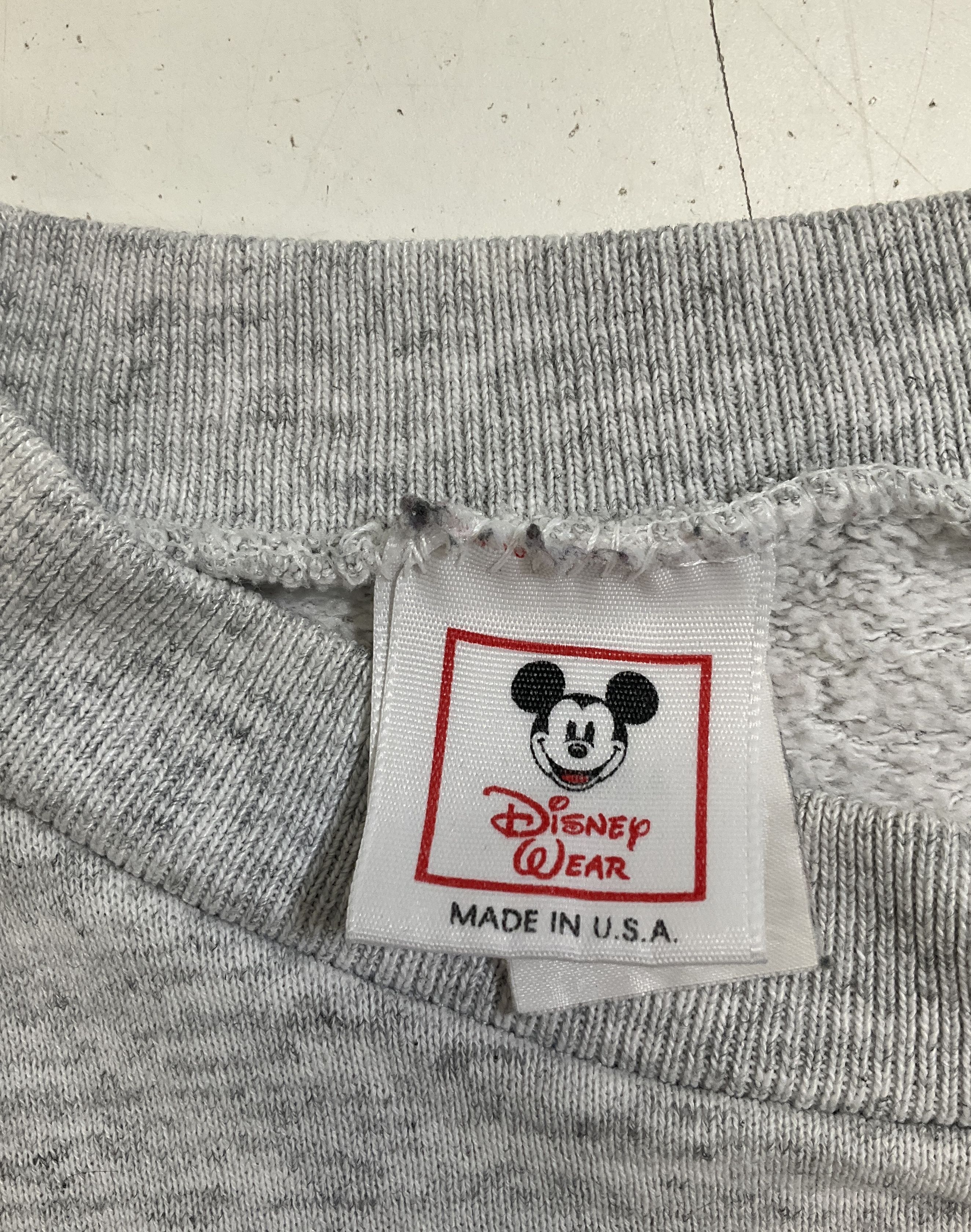 Vintage 90s Disney Wear Gray Donald Duck Graphic Crewneck Sweatshirt Men's L