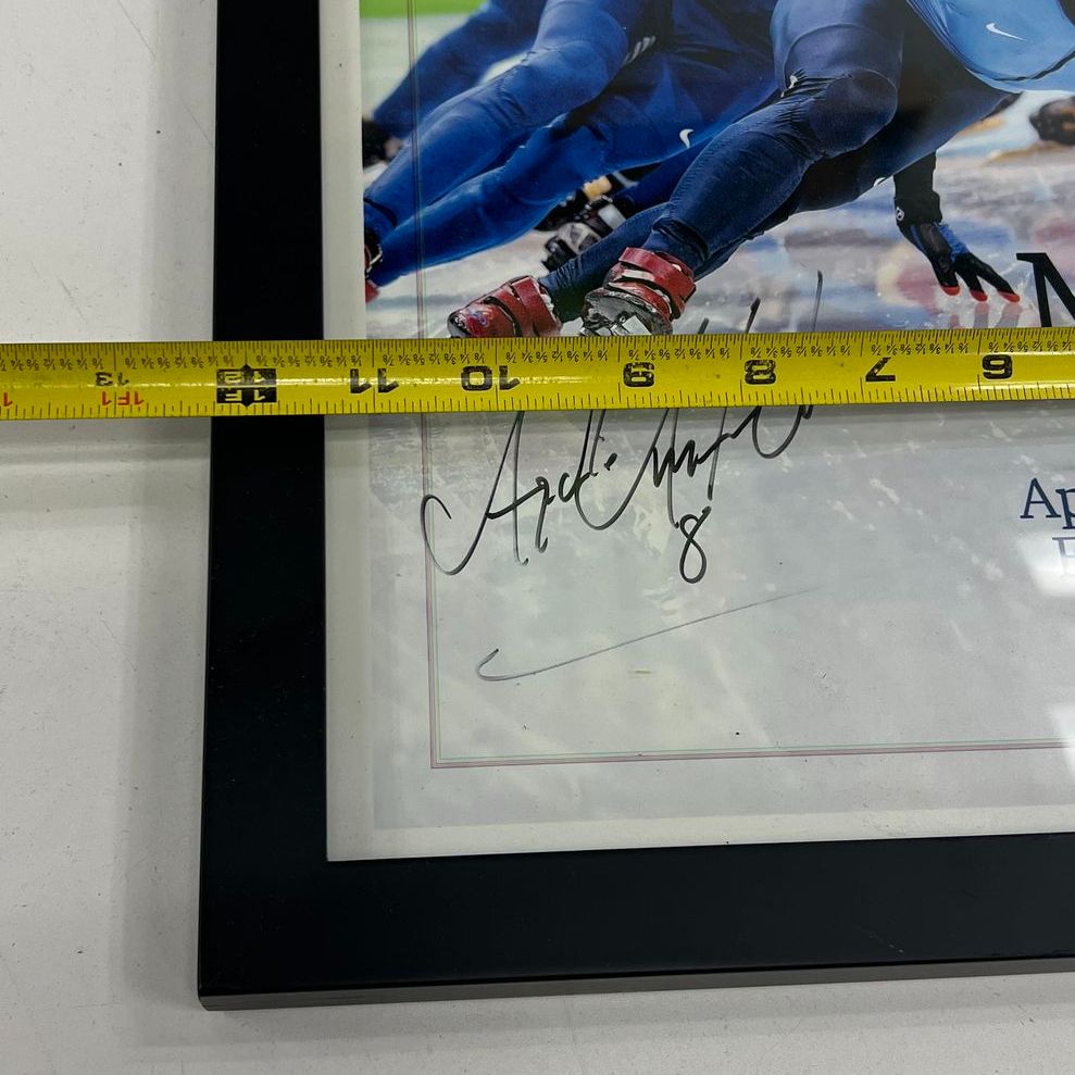 2010 Sports Illustrated Apolo Ohno Signed Cover Framed Autograph Speed Skating