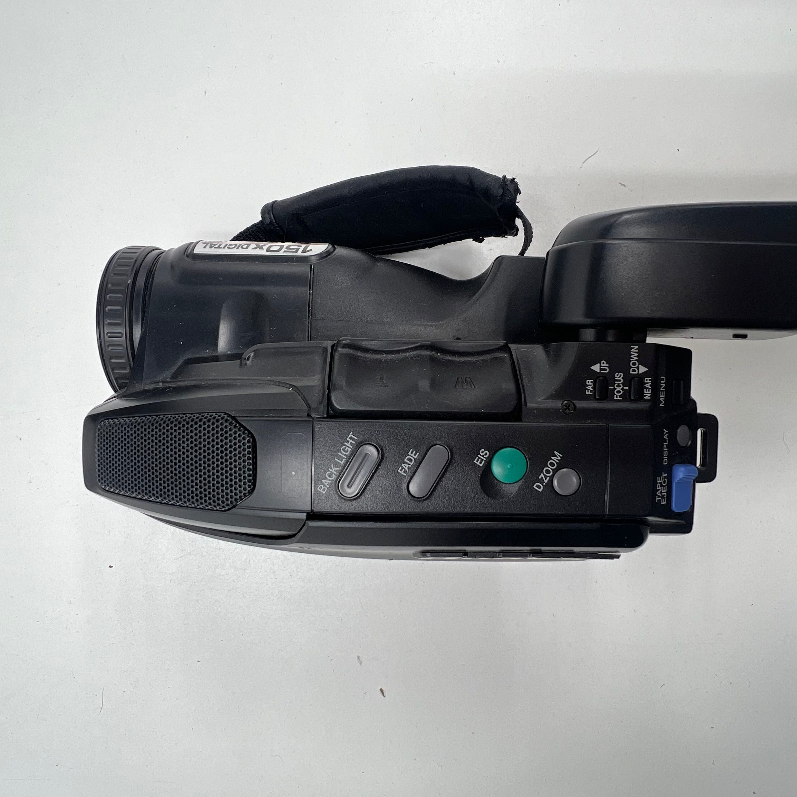 Quasar Palmcorder VM-D51 AccessoriesCharger Manual Case Working