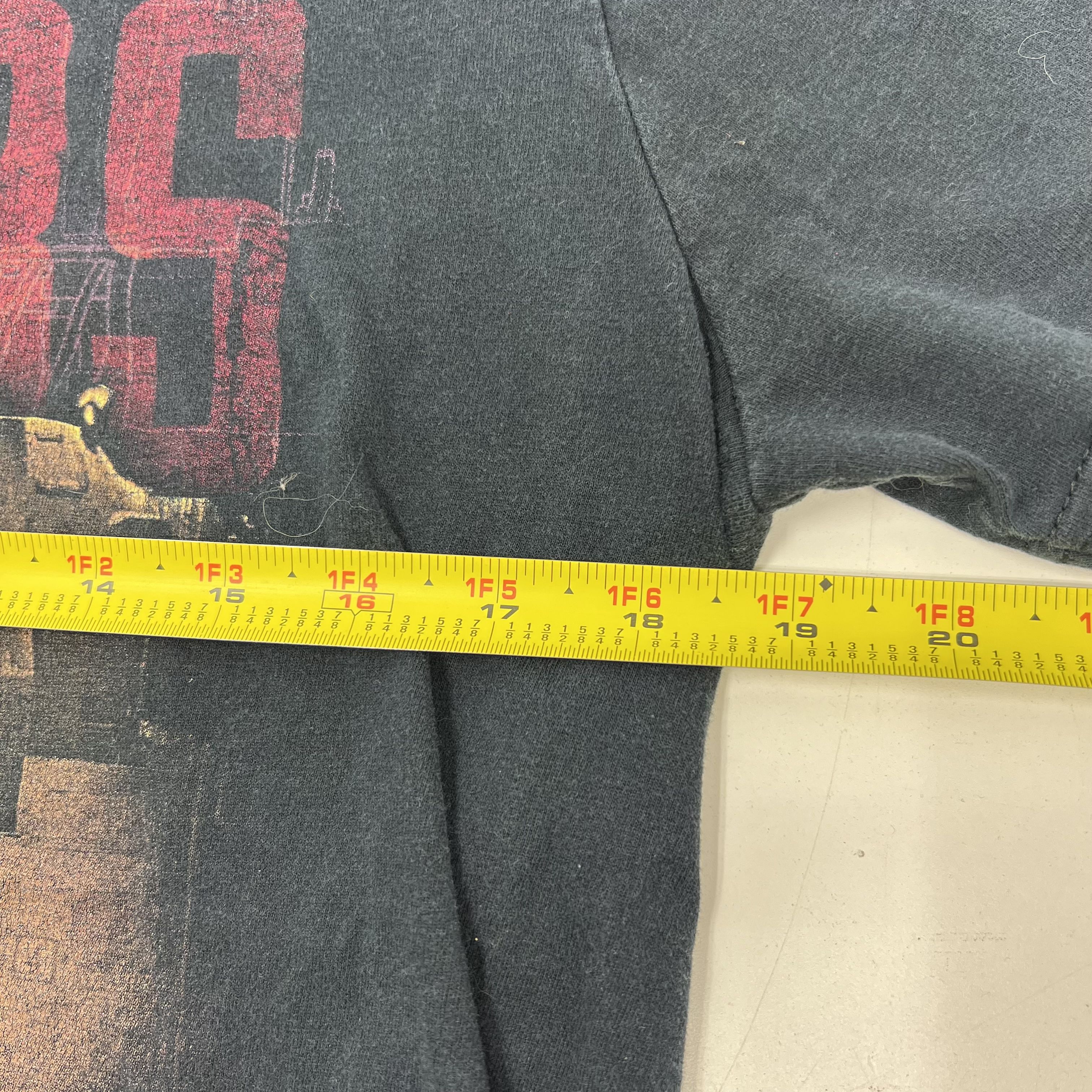 10 Years Minus The Machine Tour T Shirt 2012 Alt Metal Band Merch Size Medium