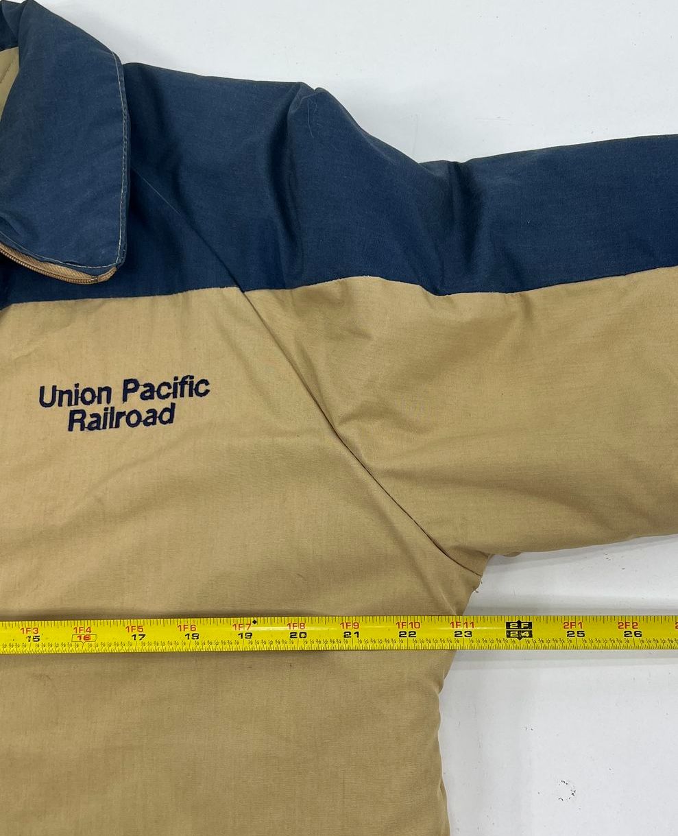 VTG Men's Pla-Jac Dunbrooke Tan Khaki Insulated Coat Union Pacific - Size 40-42