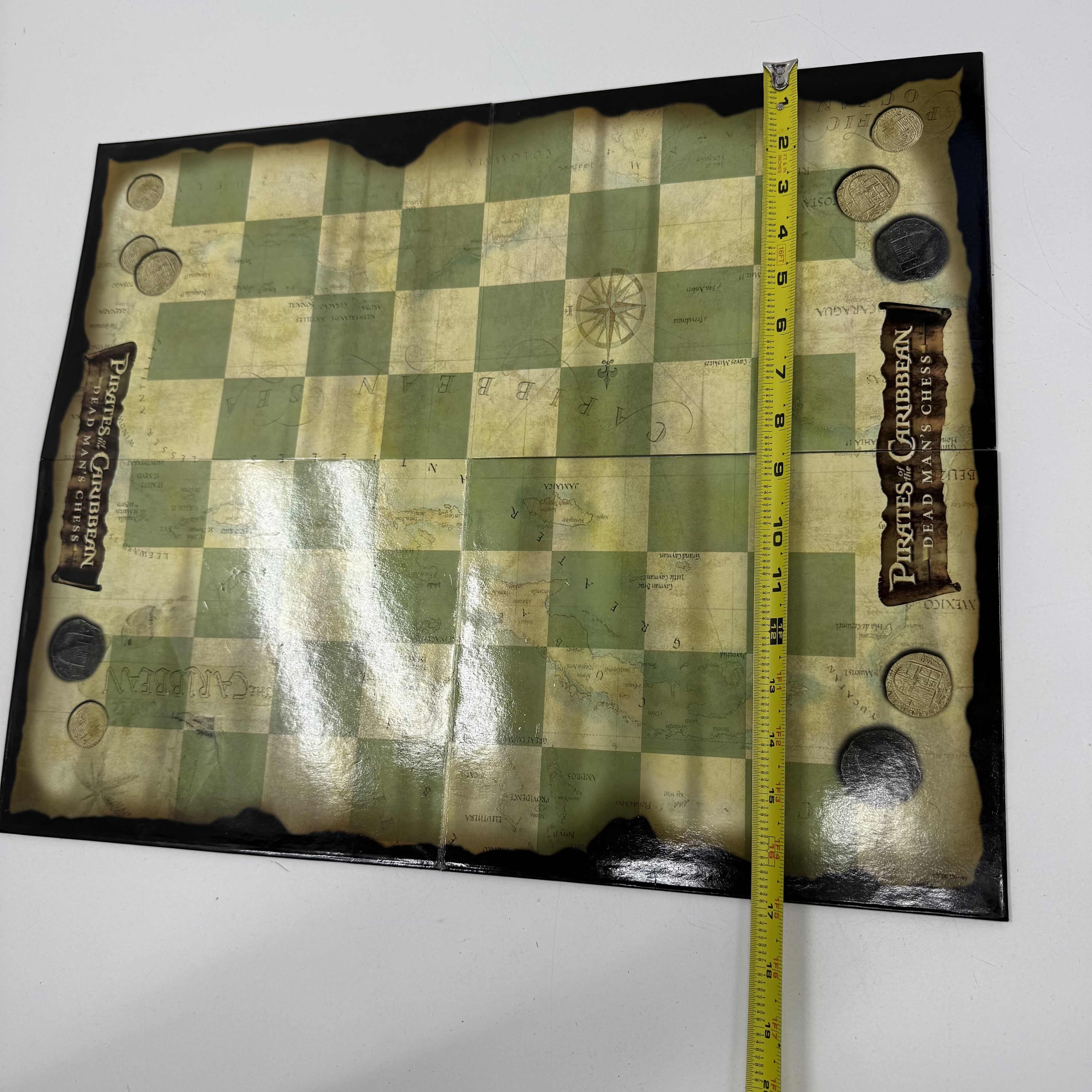 2006 Disney Pirates of the Caribbean Dead Man's Chest Chess Collector's Edition