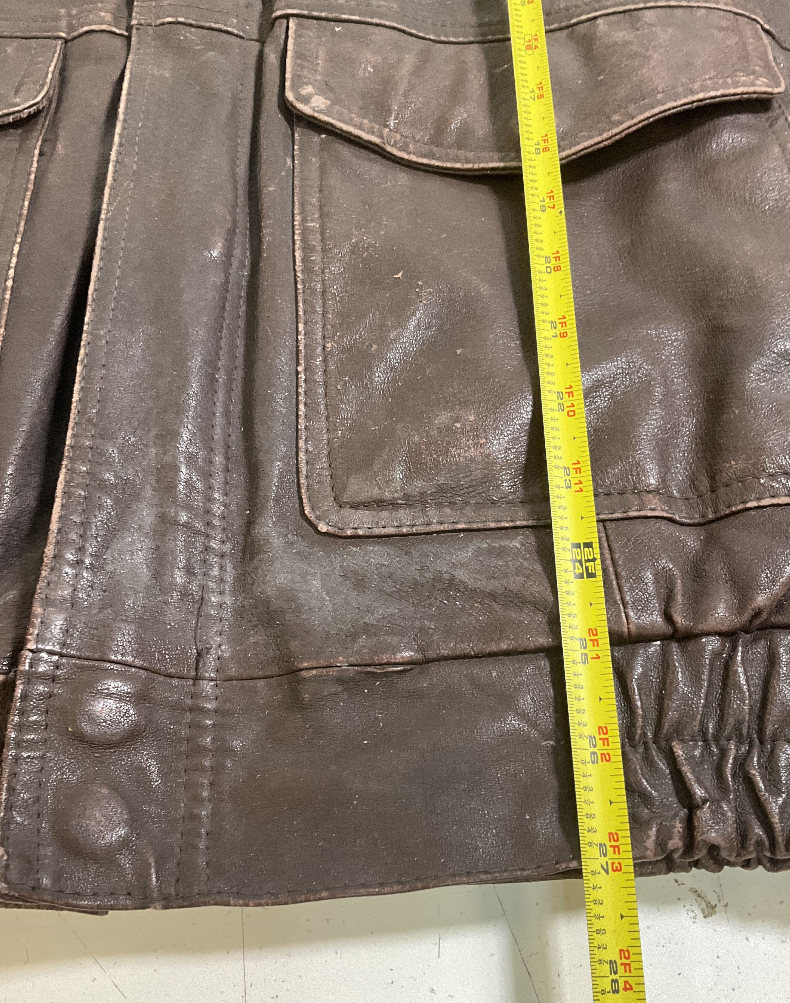 Vintage 90s North American Hunting Club Leather Bomber Jacket Mens XL Life