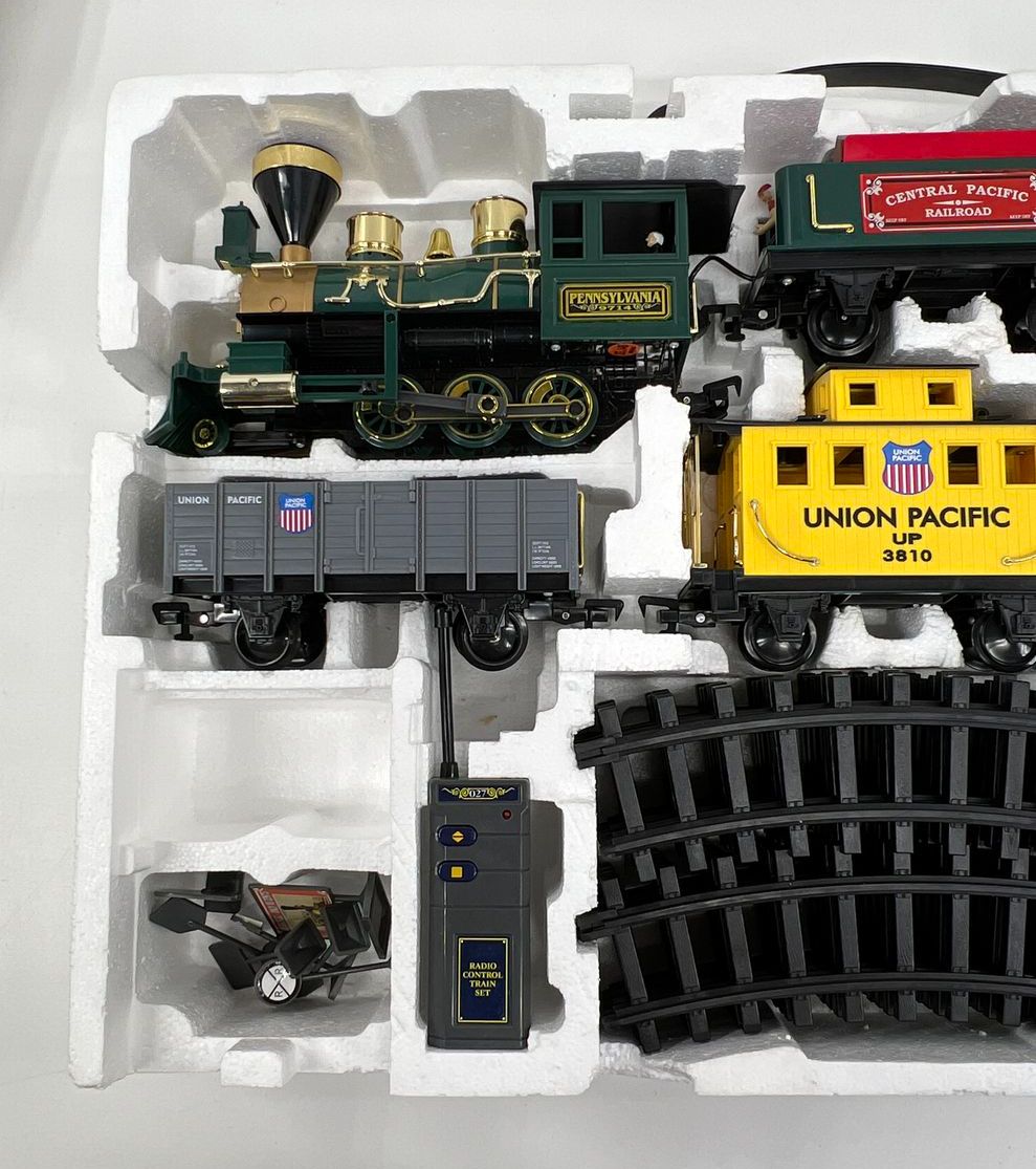 Collectible IOB Ez-Tec Radio Control Coastal Express Train Set #36911 UNTESTED