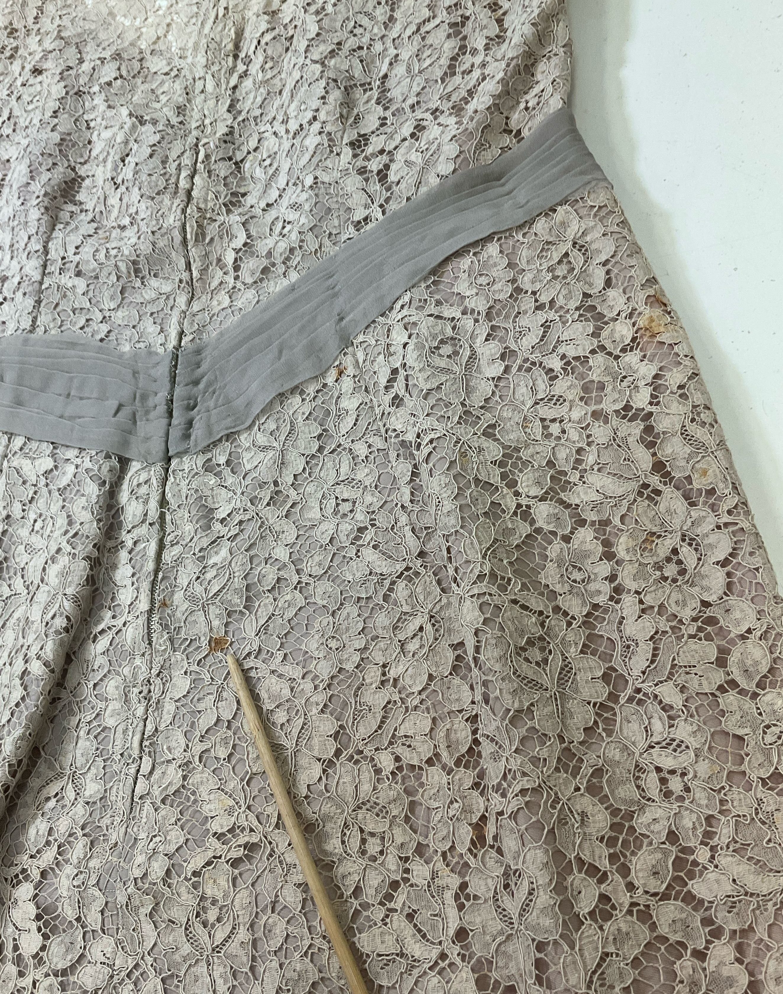 Vintage 1950s Asuncion Santiago de Cuba Women's Gray Lace Dress VOLUP Size 38