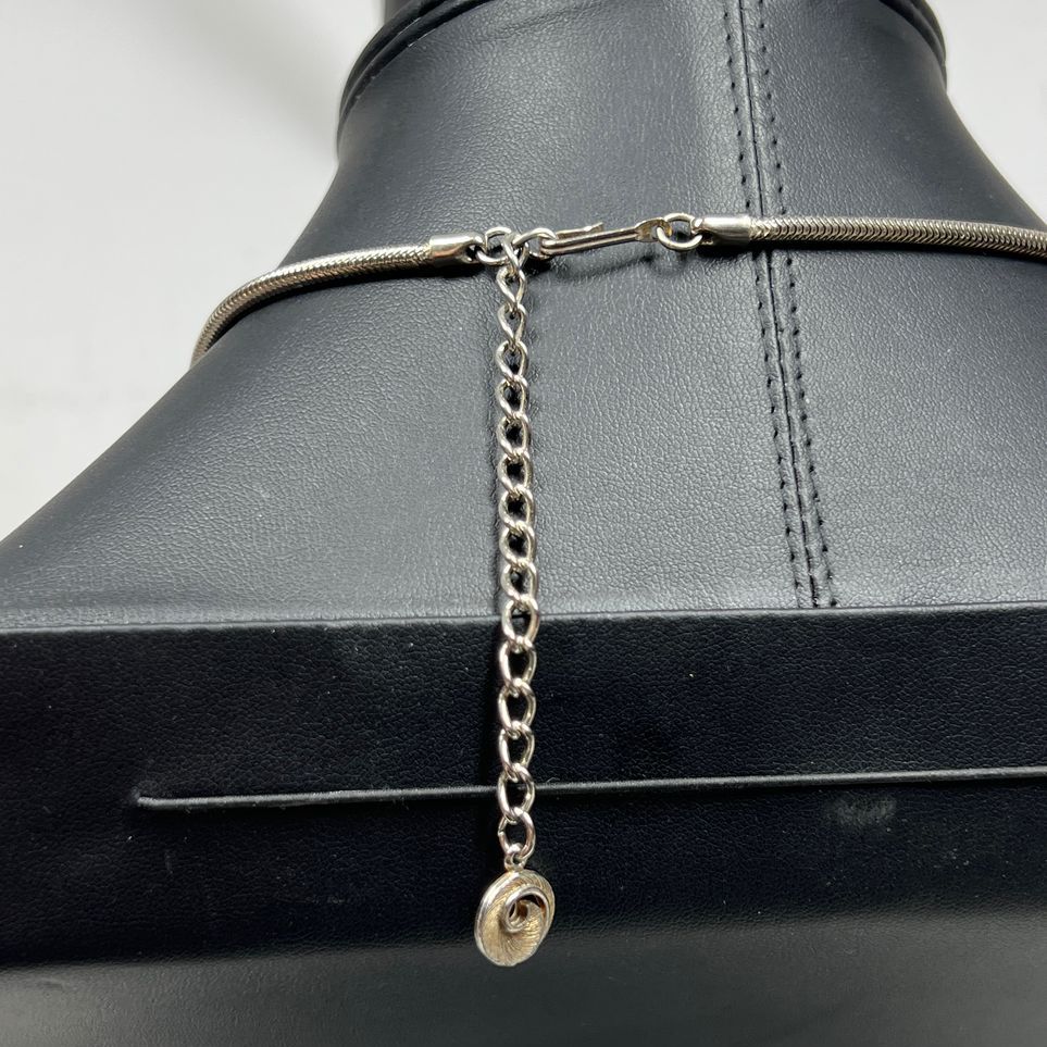 Vintage Lisner Gold and Cream Tones Pendant Necklace