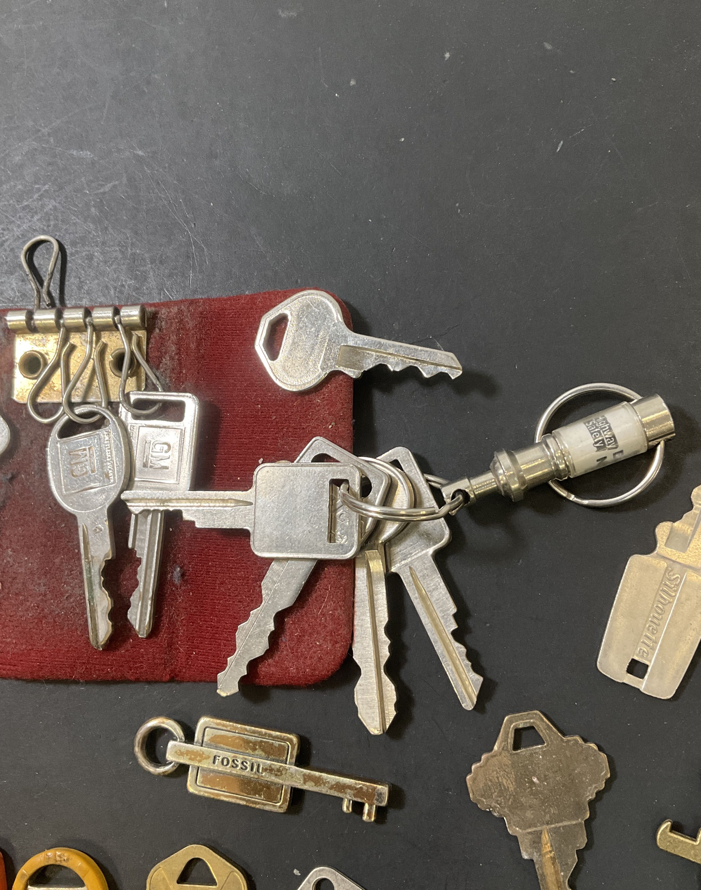 Lot Of Keys & Locks Various Styles Skeleton Keys Car Vehicle Keys