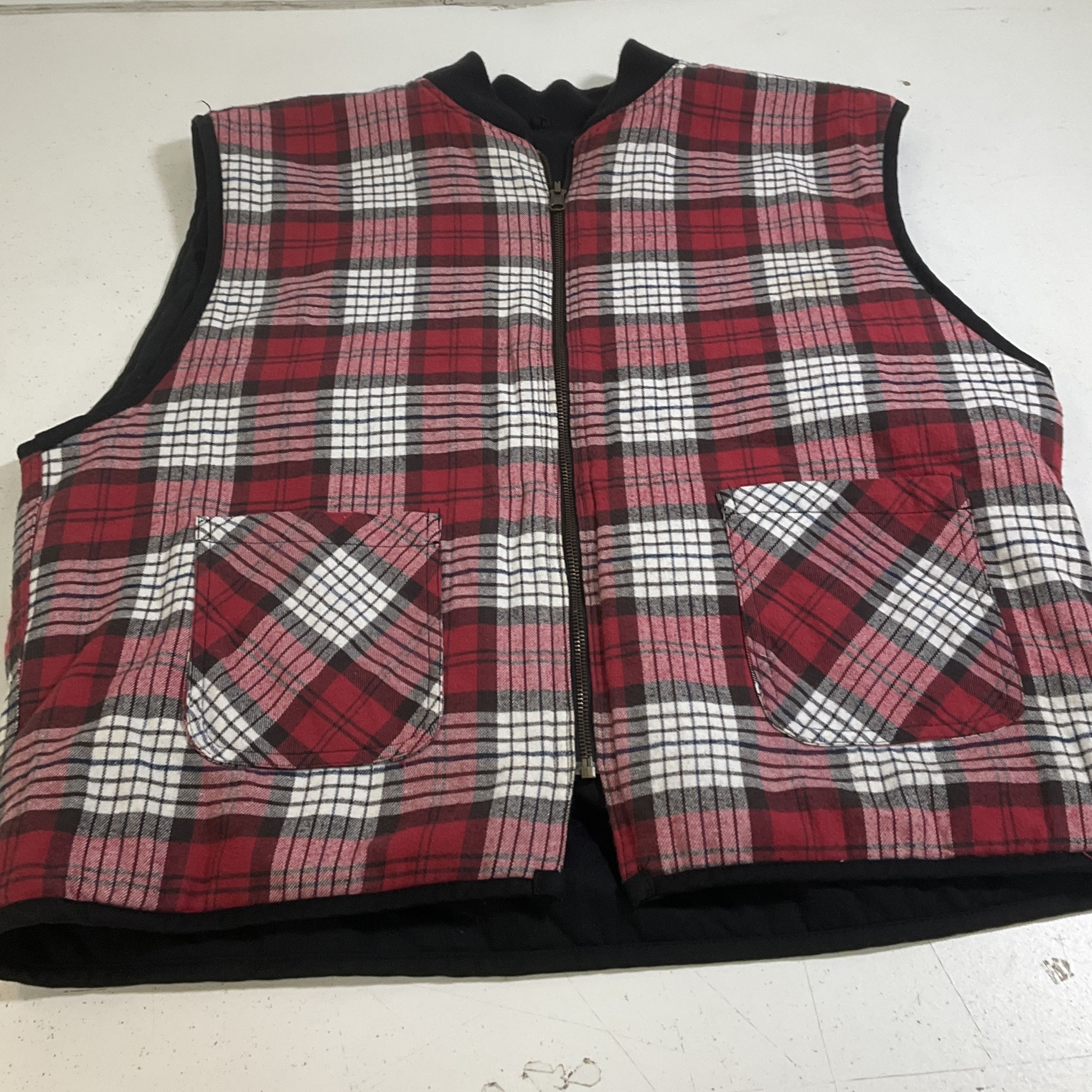 Vintage 90s Marlboro Country Store Reversible Plaid Flannel Quilted Vest Mens L