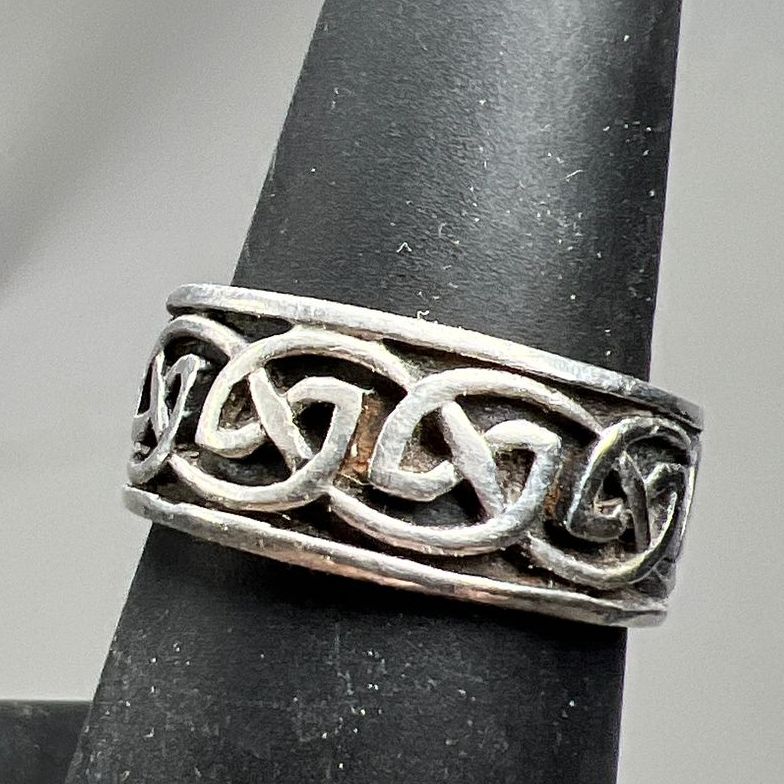 Sterling Silver Celtic Knot Ring Size 6.5 5.23g
