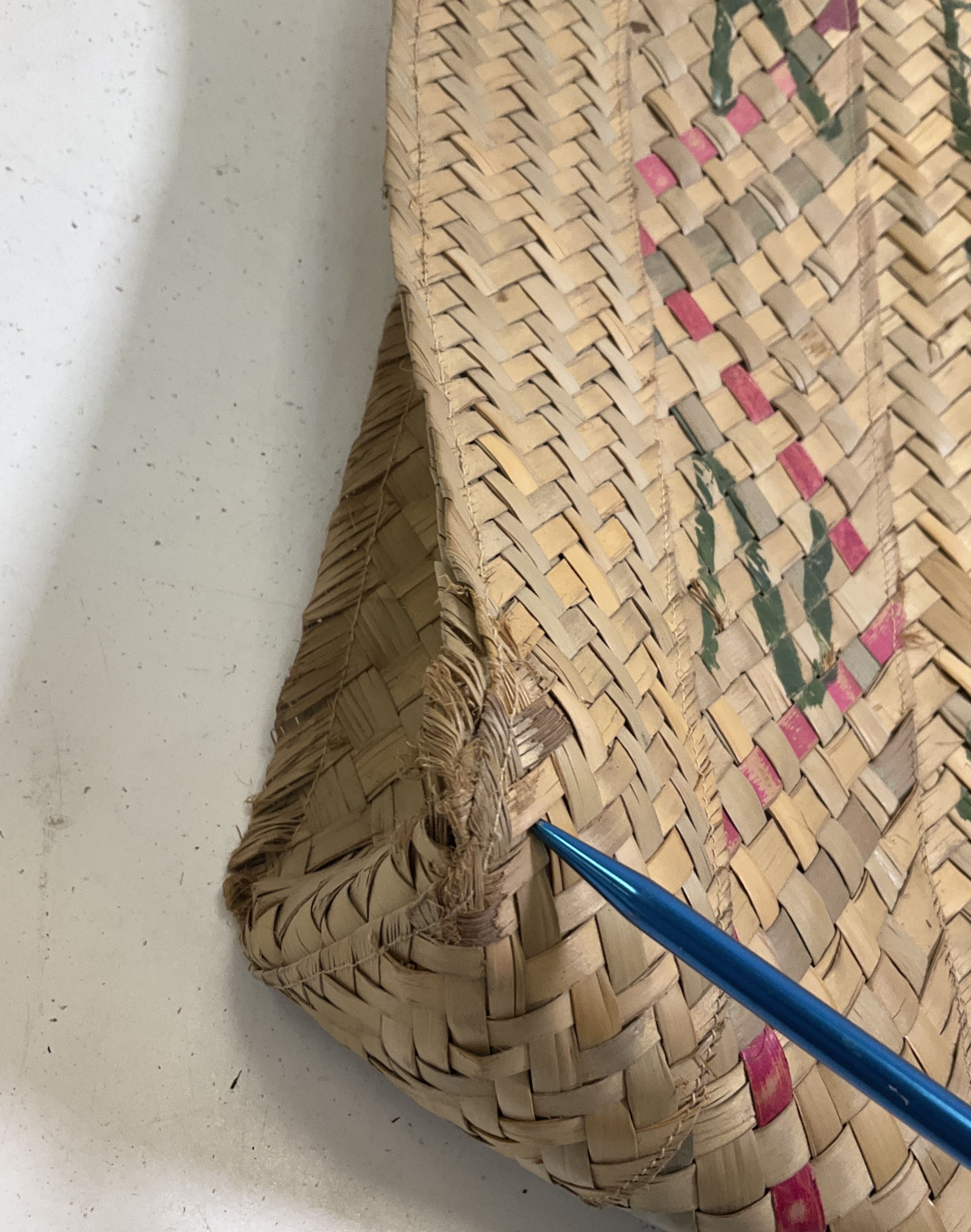 Vintage 70s Woven Straw Souvenir Tote Bag KE ALII NASSAU TWA Flight Tag