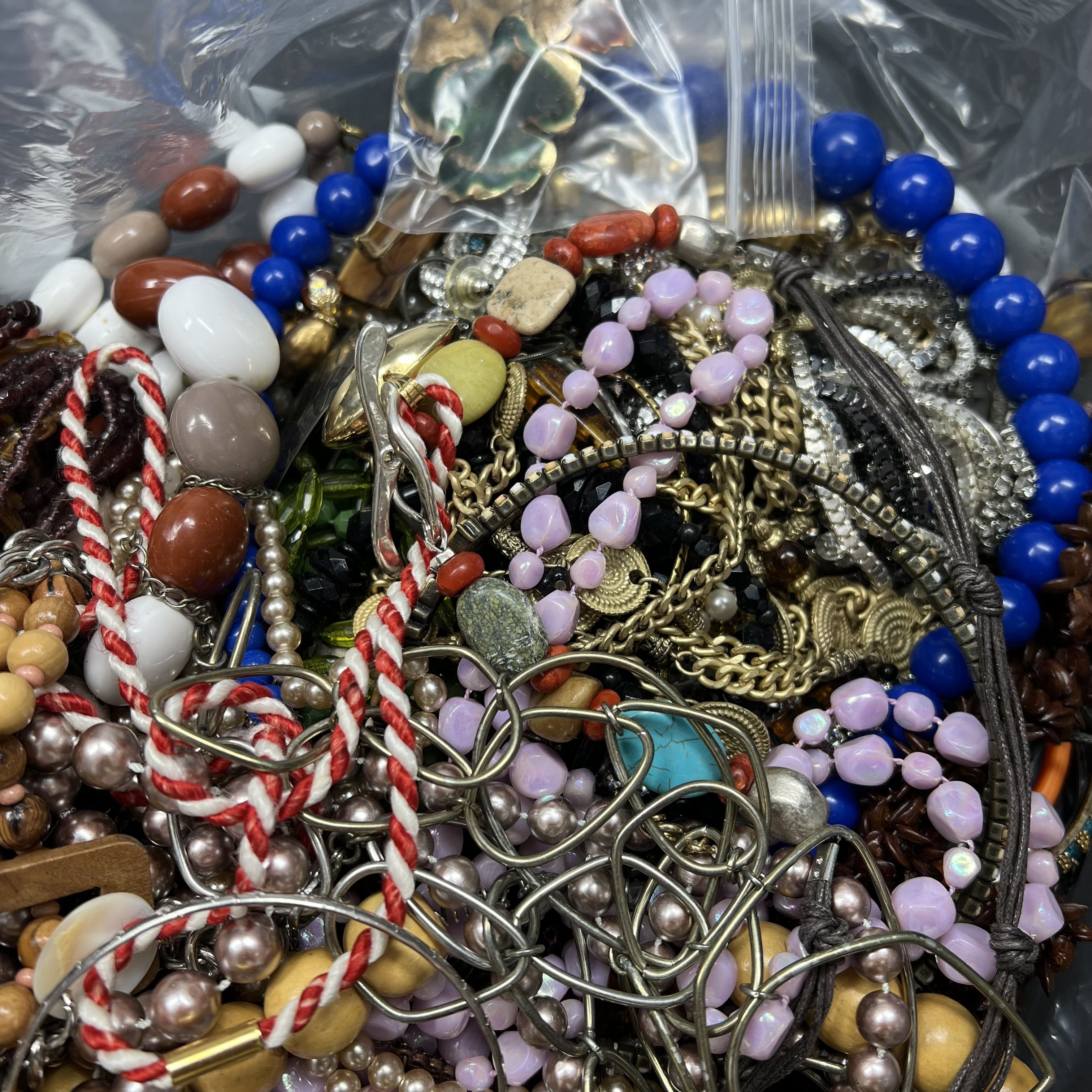 5LB Wearable Costume Jewelry Mixed Items Grab Bag
