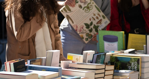 Tips and Benefits of Thrifting Books