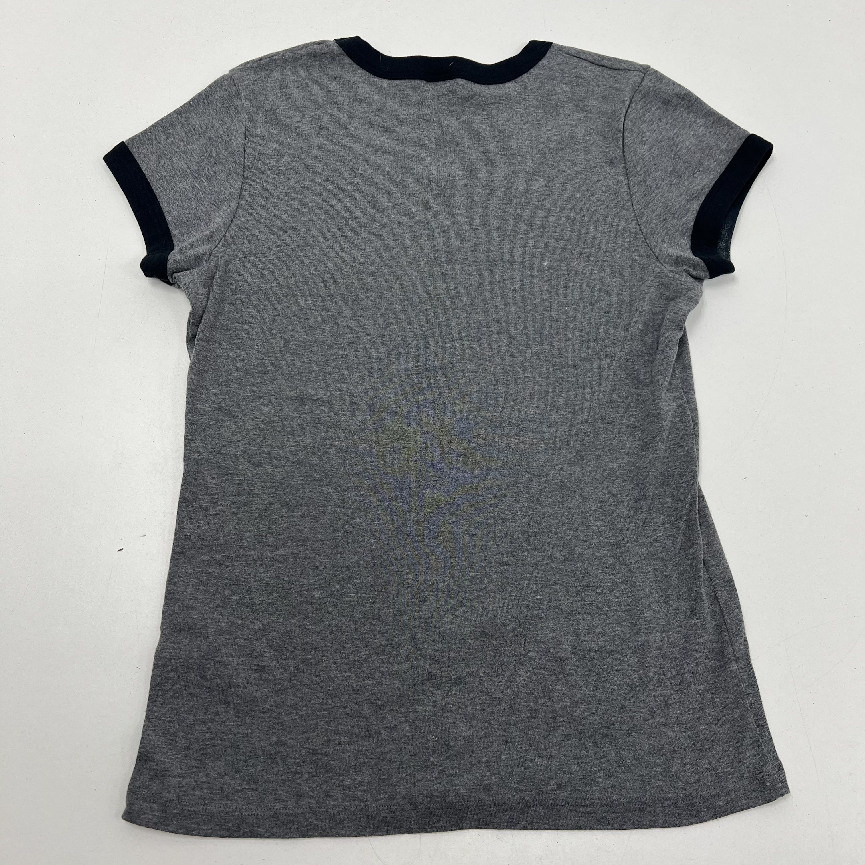 Red Line Chemistry Autographed T-Shirt Women's XL Gray Ringer Graphic Band Tee