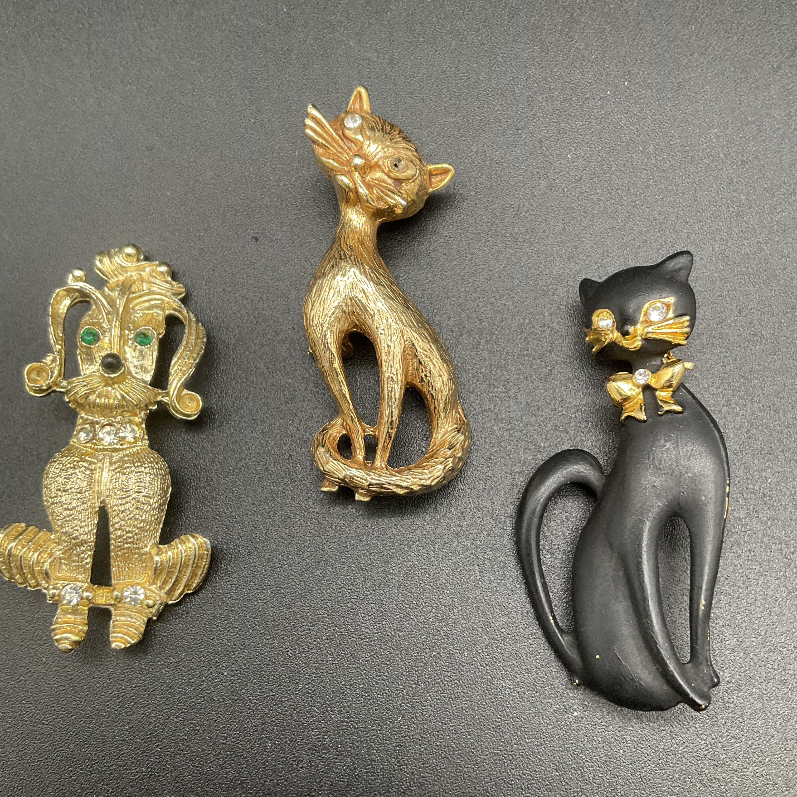 Vintage Napier Gold Tone Brooch Jewelry Lot of 7 Cat Poodle Shell