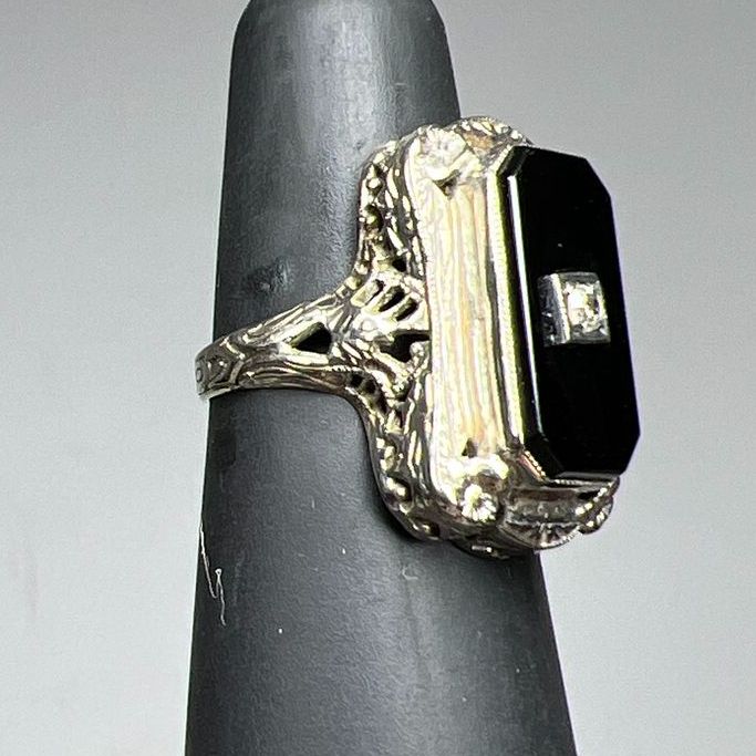 14K White Gold Filigree Art Deco Black & Clear Stone Ring Size 4 3.47g