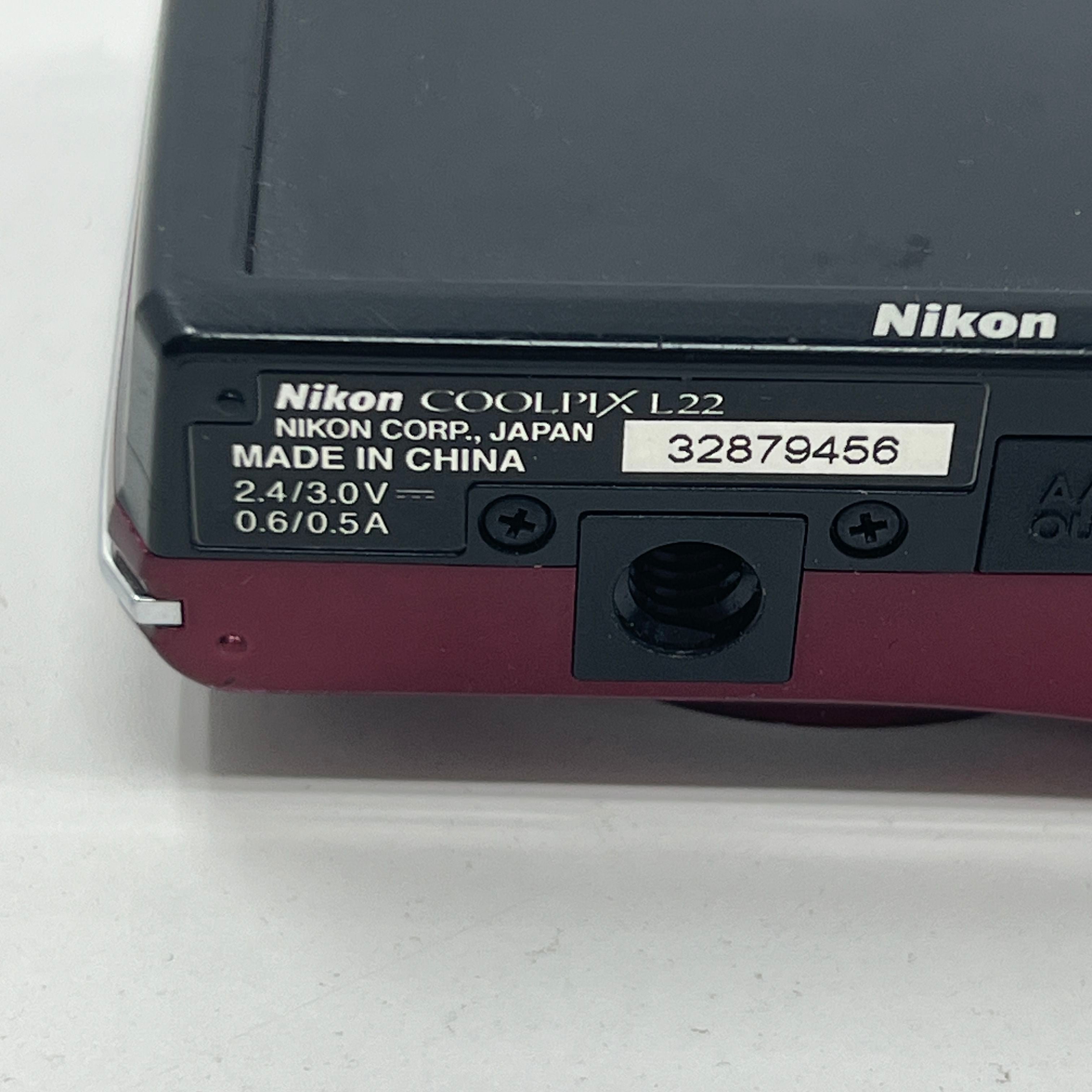 Nikon Coolpix L22 Digital Camera 3.6x Optical Zoom 3 In LCD*USE FOR PARTS**READ*