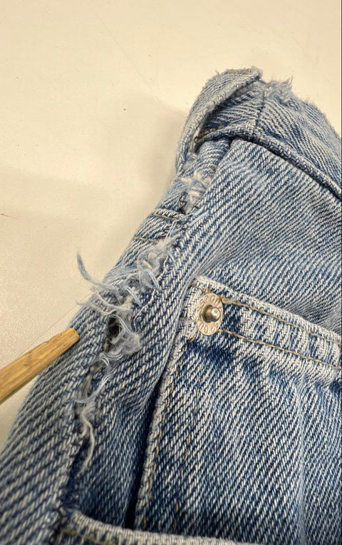 Vintage 90s Guess Men's Light Wash Straight Leg Jeans Made in USA 36x34