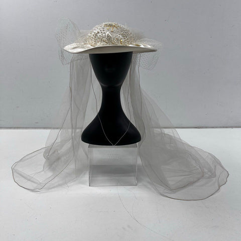 Vintage 90s Beaded Sequin Bridal Wedding Hat with Long Veil Sz One Size