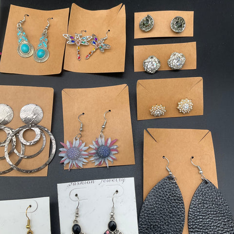 Fashion & Boho Costume Jewelry Lot 21 Pairs Earrings Silver Gold Tone Spiritual