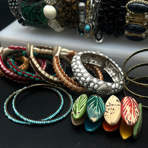 Mixed Costume Jewelry Lot 22 Pcs Vintage to Modern Cuffs Bangles Woven Beaded