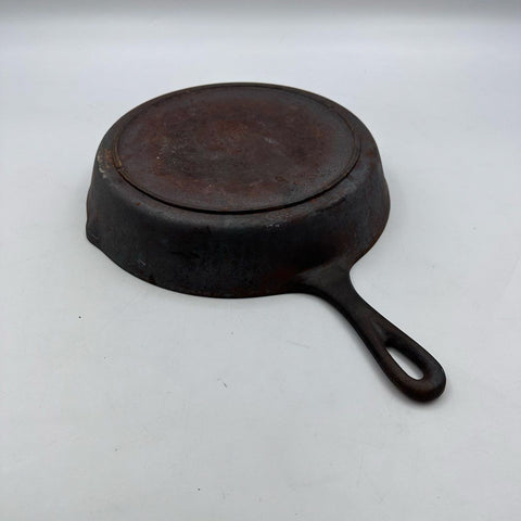 Vintage Lodge No 8 Cast Iron Skillet 3-Notch Heat Ring Made in USA