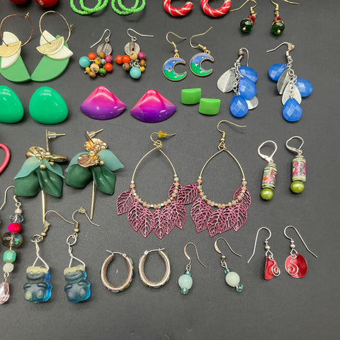 Vintage to Modern Costume Jewelry Earring Lot 0.49 Lbs Boho Beaded Floral