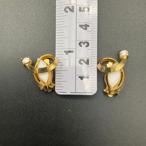 Vintage Mid Century Gold Tone Milk Glass Abstract Brooch & Earrings Demi Parure