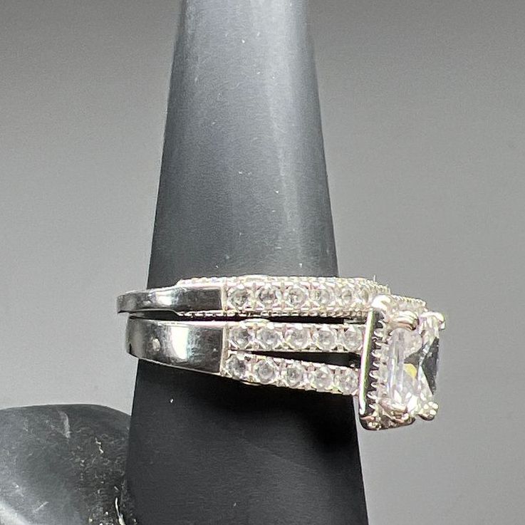 925 Sterling Silver Rhinestone Engagement Ring Set Size 8.5